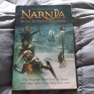 Narnia book The Lion the witch and the wardrobe. Excellent condition
